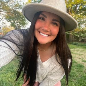 Meet your Posher, Jackie